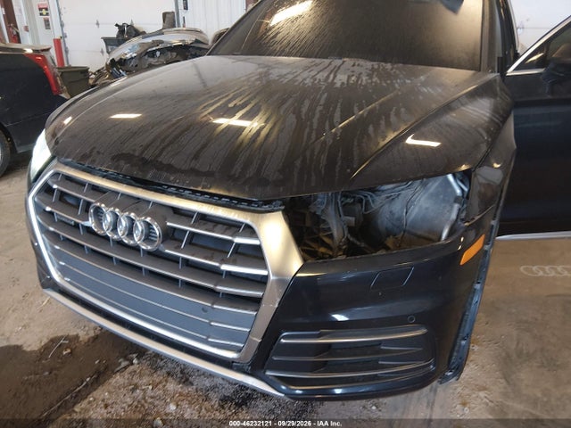 46232121 :رقم المزاد ، WA1BNAFY2J2021297 vin ، 2018 Audi Q5 2.0t Premium/2.0t Tech Premium مزاد بيع