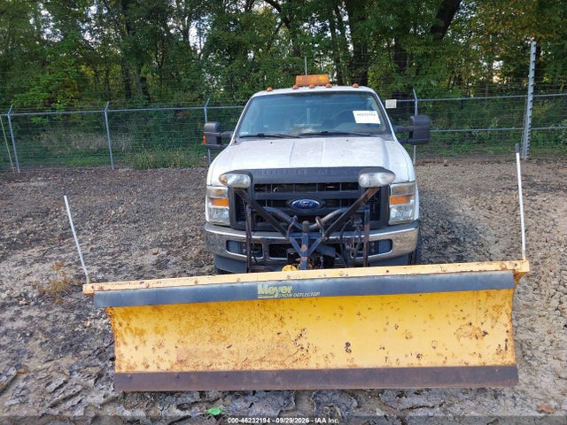 46232194 :رقم المزاد ، 1FTNF21559EA27561 vin ، 2009 Ford F-250 Xl/xlt مزاد بيع