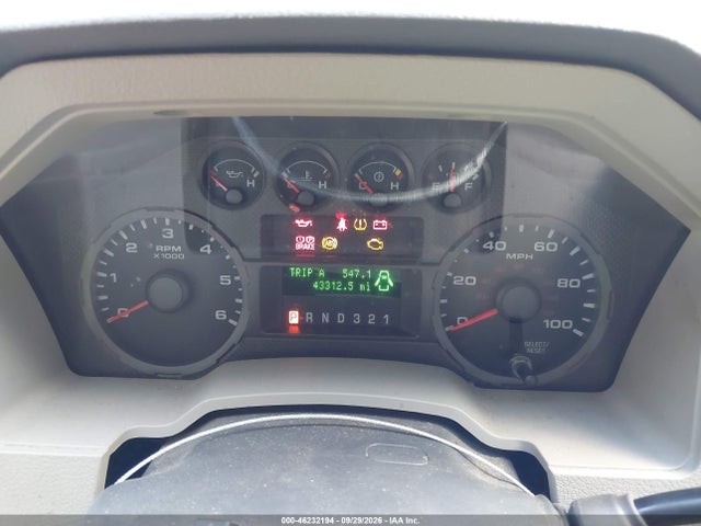 46232194 :رقم المزاد ، 1FTNF21559EA27561 vin ، 2009 Ford F-250 Xl/xlt مزاد بيع
