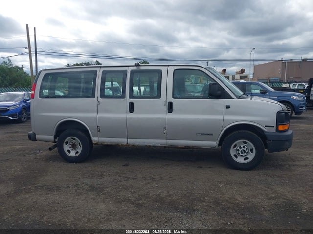 46232203 :رقم المزاد ، 1GJHG35U761248916 vin ، 2006 Gmc Savana Ls مزاد بيع