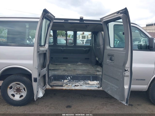 46232203 :رقم المزاد ، 1GJHG35U761248916 vin ، 2006 Gmc Savana Ls مزاد بيع