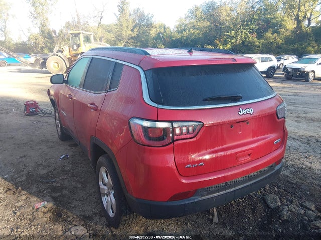46232230 :رقم المزاد ، 3C4NJDBB5JT355839 vin ، 2018 Jeep Compass Latitude 4x4 مزاد بيع
