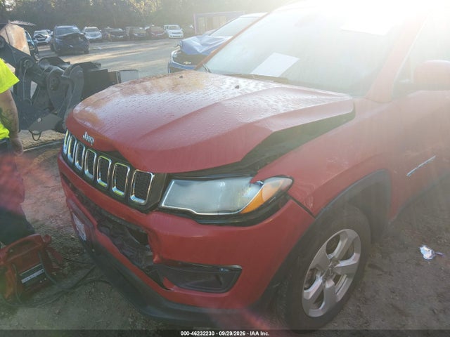 46232230 :رقم المزاد ، 3C4NJDBB5JT355839 vin ، 2018 Jeep Compass Latitude 4x4 مزاد بيع