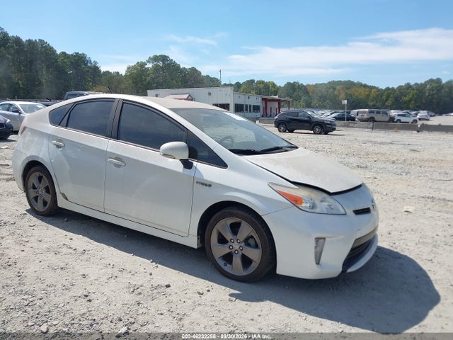 Продажа на аукционе авто 2015 Toyota Prius Persona Series Special Edition, vin: JTDKN3DU2F0397390, номер лота: 46232258