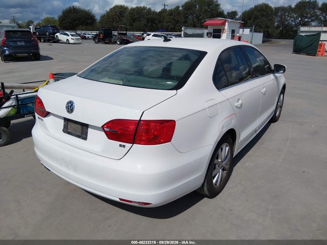 46232319 :رقم المزاد ، 3VWB07AJ1EM356287 vin ، 2014 Volkswagen Jetta 1.8t Se مزاد بيع