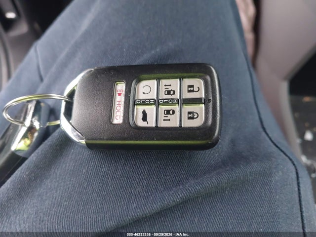 Продажа на аукционе авто 2018 Honda Odyssey Touring, vin: 5FNRL6H85JB041352, номер лота: 46232336