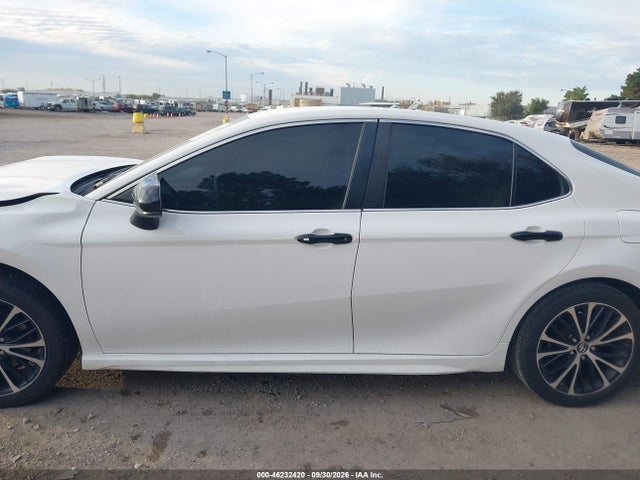 Продаж на аукціоні авто 2018 Toyota Camry Se, vin: 4T1B11HK8JU609344, номер лоту: 46232420