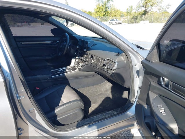 2018 Honda Accord Sport 2.0t მანქანა იყიდება აუქციონზე, vin: 1HGCV2F33JA052327, აუქციონის ნომერი: 46232443