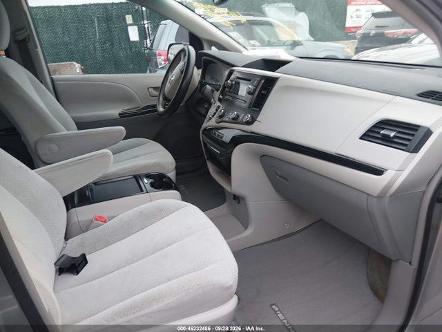 Продажа на аукционе авто 2011 Toyota Sienna Le, vin: 5TDJK3DC3BS019310, номер лота: 46232486