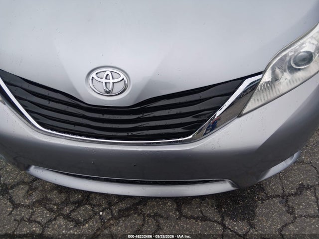 Продажа на аукционе авто 2011 Toyota Sienna Le, vin: 5TDJK3DC3BS019310, номер лота: 46232486