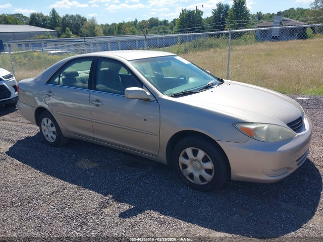 2003 Toyota Camry Le მანქანა იყიდება აუქციონზე, vin: 4T1BE32K73U711522, აუქციონის ნომერი: 46232510