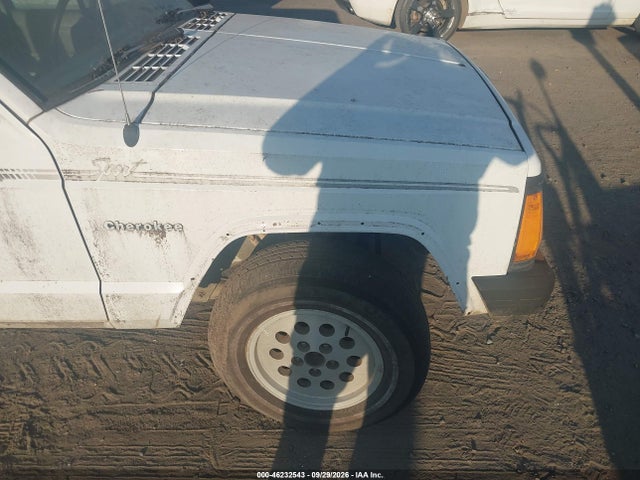 1992 Jeep Cherokee Sport მანქანა იყიდება აუქციონზე, vin: 1J4FT88S9NL207458, აუქციონის ნომერი: 46232543