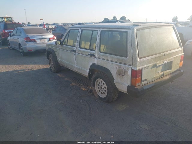 1992 Jeep Cherokee Sport მანქანა იყიდება აუქციონზე, vin: 1J4FT88S9NL207458, აუქციონის ნომერი: 46232543