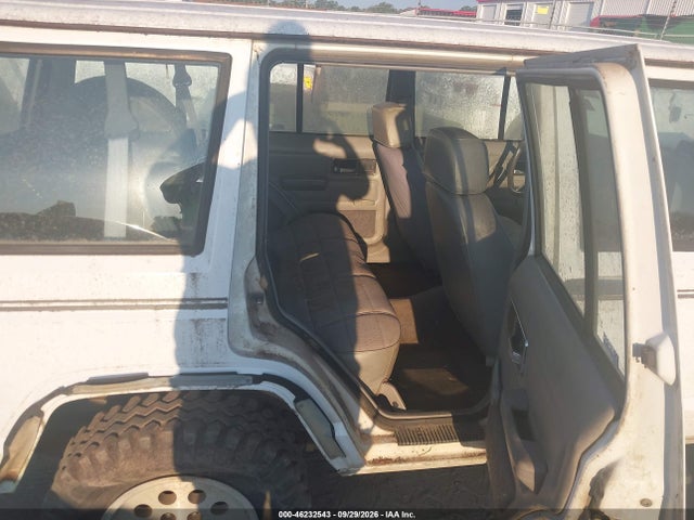 1992 Jeep Cherokee Sport მანქანა იყიდება აუქციონზე, vin: 1J4FT88S9NL207458, აუქციონის ნომერი: 46232543