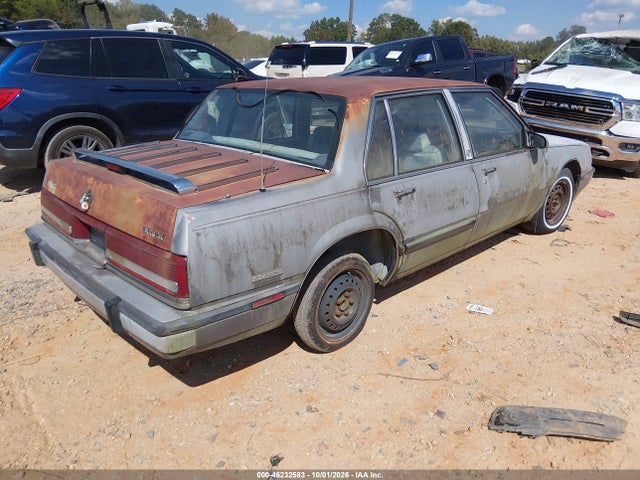 46232583 :رقم المزاد ، 1G4HP54C4LH425965 vin ، 1990 Buick Lesabre Custom مزاد بيع
