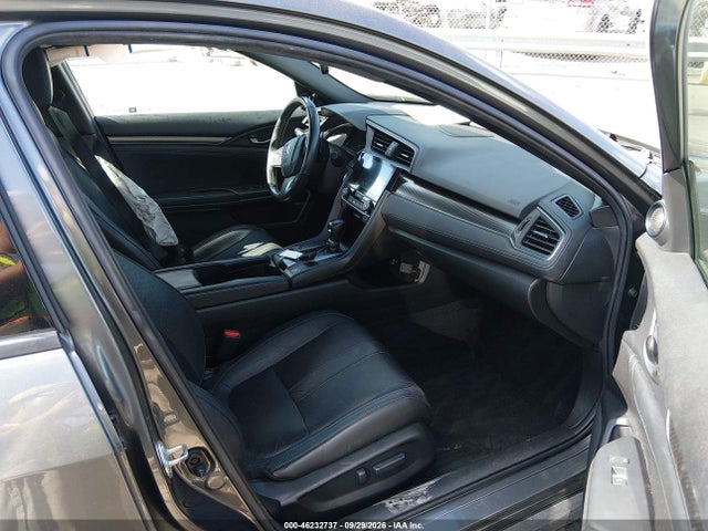 Продажа на аукционе авто 2018 Honda Civic Sport Touring, vin: SHHFK7H98JU408540, номер лота: 46232737