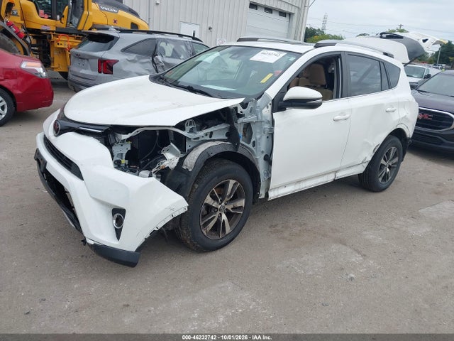46232742 :رقم المزاد ، JTMRFREVXHJ125091 vin ، 2017 Toyota Rav4 Xle مزاد بيع