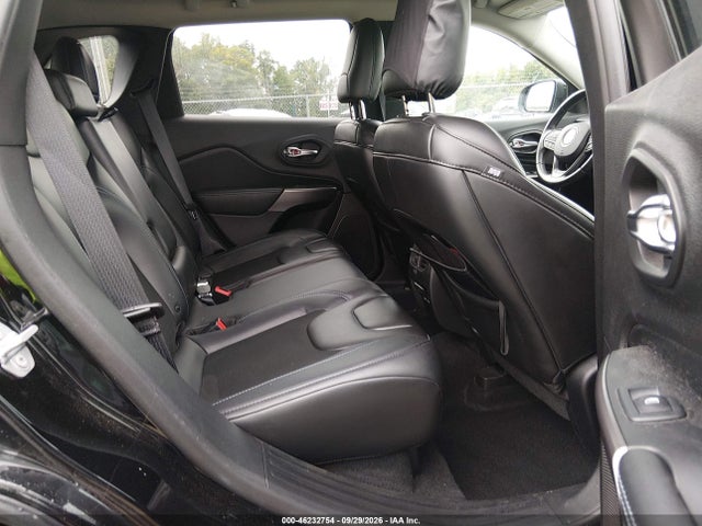 2019 Jeep Cherokee Latitude Plus 4x4 მანქანა იყიდება აუქციონზე, vin: 1C4PJMLB2KD423223, აუქციონის ნომერი: 46232754
