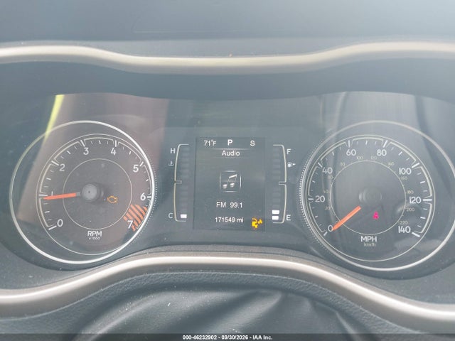 Продаж на аукціоні авто 2015 Jeep Cherokee Latitude, vin: 1C4PJLCB4FW683613, номер лоту: 46232902