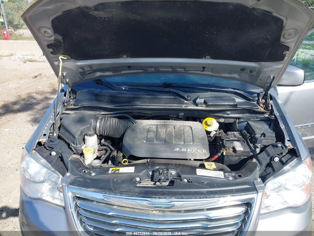 2016 Chrysler Town & Country Touring მანქანა იყიდება აუქციონზე, vin: 2C4RC1BG4GR112895, აუქციონის ნომერი: 46232944