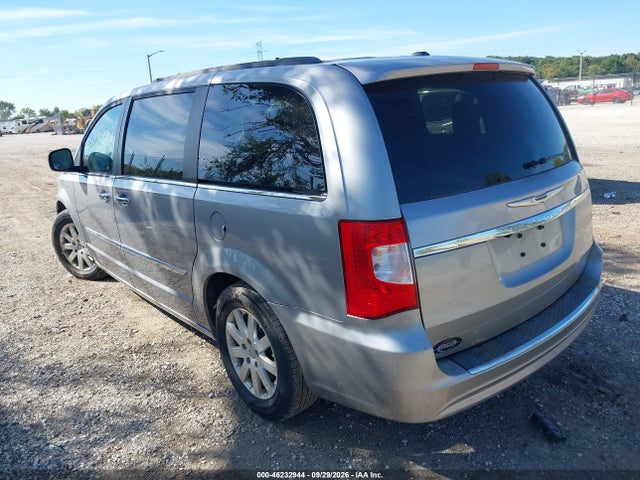2016 Chrysler Town & Country Touring მანქანა იყიდება აუქციონზე, vin: 2C4RC1BG4GR112895, აუქციონის ნომერი: 46232944