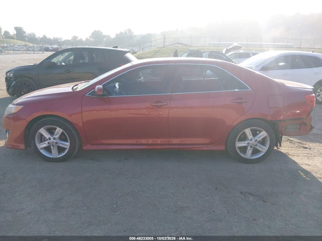 2014 Toyota Camry Se მანქანა იყიდება აუქციონზე, vin: 4T1BF1FK9EU817601, აუქციონის ნომერი: 46233005