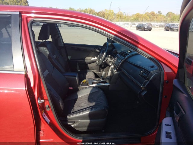 2014 Toyota Camry Se მანქანა იყიდება აუქციონზე, vin: 4T1BF1FK9EU817601, აუქციონის ნომერი: 46233005