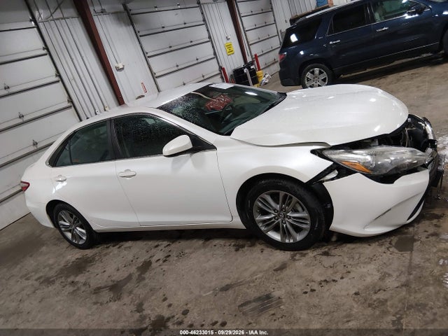 46233015 :رقم المزاد ، 4T1BF1FK2GU251994 vin ، 2016 Toyota Camry Se مزاد بيع