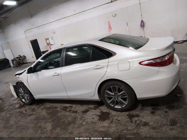 46233015 :رقم المزاد ، 4T1BF1FK2GU251994 vin ، 2016 Toyota Camry Se مزاد بيع