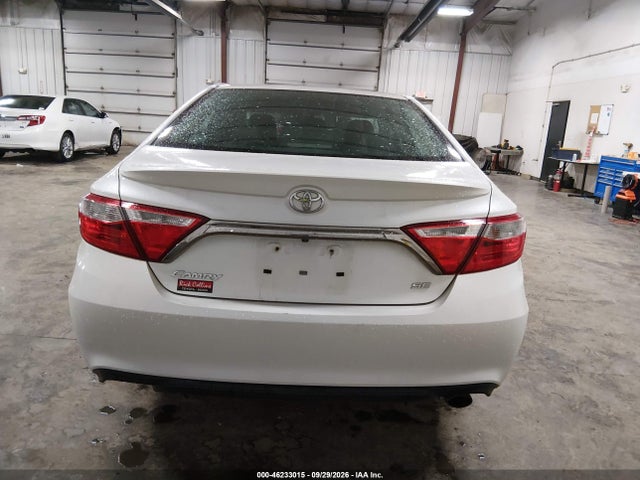 46233015 :رقم المزاد ، 4T1BF1FK2GU251994 vin ، 2016 Toyota Camry Se مزاد بيع