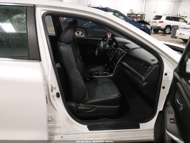 46233015 :رقم المزاد ، 4T1BF1FK2GU251994 vin ، 2016 Toyota Camry Se مزاد بيع