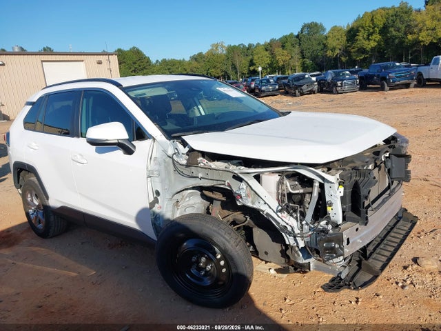 46233021 :رقم المزاد ، 2T3W1RFV7NC199485 vin ، 2022 Toyota Rav4 Xle مزاد بيع