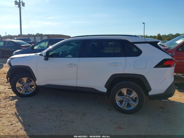 46233021 :رقم المزاد ، 2T3W1RFV7NC199485 vin ، 2022 Toyota Rav4 Xle مزاد بيع