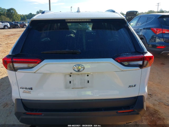 46233021 :رقم المزاد ، 2T3W1RFV7NC199485 vin ، 2022 Toyota Rav4 Xle مزاد بيع