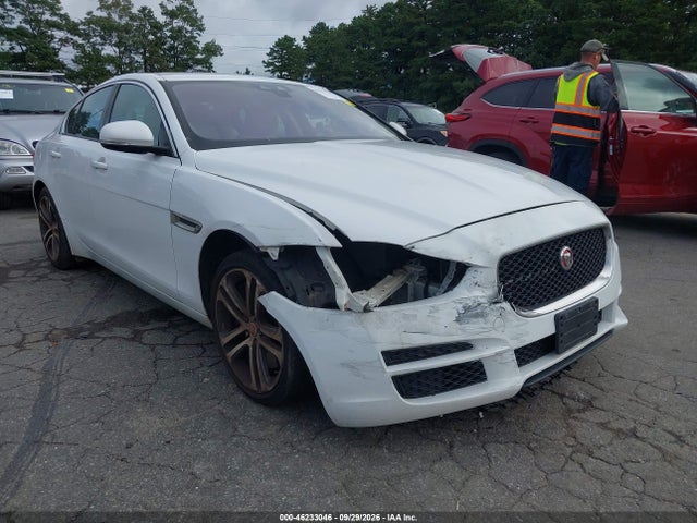46233046 :رقم المزاد ، SAJAJ4BV1HCP10697 vin ، 2017 Jaguar Xe 35t Premium مزاد بيع