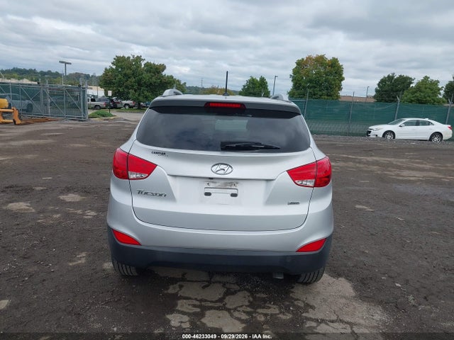 46233049 :رقم المزاد ، KM8JUCAG8FU043553 vin ، 2015 Hyundai Tucson Se مزاد بيع