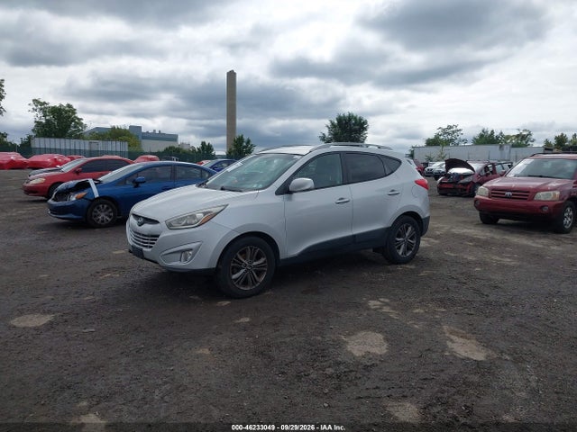 46233049 :رقم المزاد ، KM8JUCAG8FU043553 vin ، 2015 Hyundai Tucson Se مزاد بيع