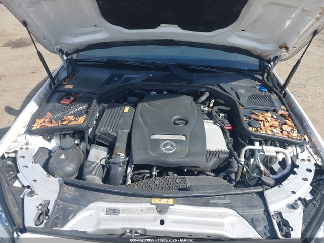 2015 Mercedes-benz C 300 Sport 4matic მანქანა იყიდება აუქციონზე, vin: 55SWF4KB6FU007896, აუქციონის ნომერი: 46233055