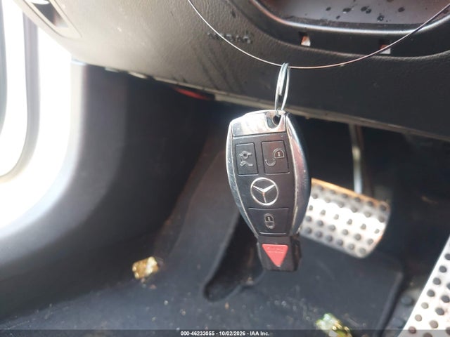 2015 Mercedes-benz C 300 Sport 4matic მანქანა იყიდება აუქციონზე, vin: 55SWF4KB6FU007896, აუქციონის ნომერი: 46233055