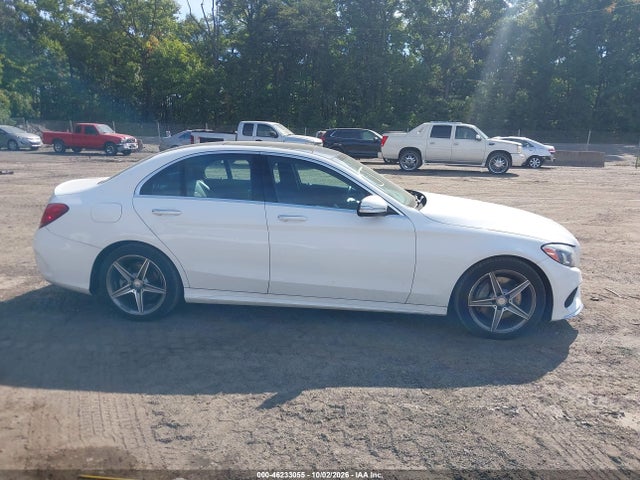2015 Mercedes-benz C 300 Sport 4matic მანქანა იყიდება აუქციონზე, vin: 55SWF4KB6FU007896, აუქციონის ნომერი: 46233055
