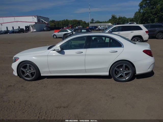 2015 Mercedes-benz C 300 Sport 4matic მანქანა იყიდება აუქციონზე, vin: 55SWF4KB6FU007896, აუქციონის ნომერი: 46233055