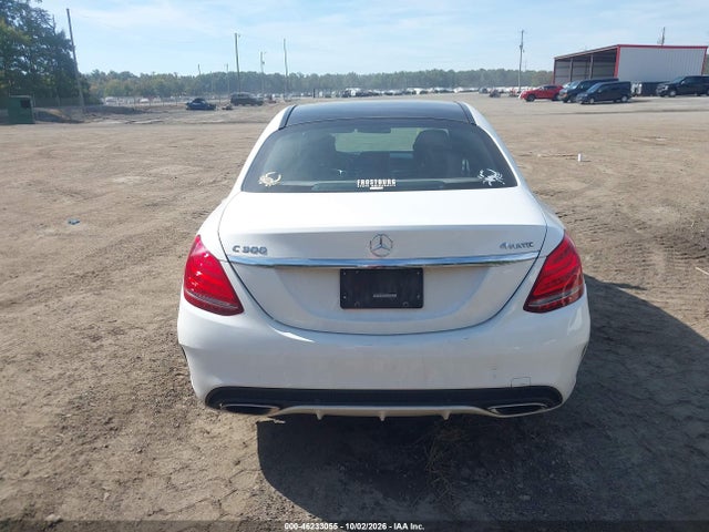 2015 Mercedes-benz C 300 Sport 4matic მანქანა იყიდება აუქციონზე, vin: 55SWF4KB6FU007896, აუქციონის ნომერი: 46233055