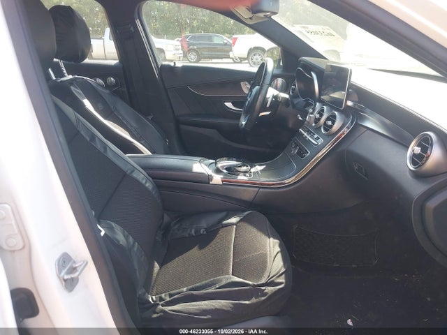 2015 Mercedes-benz C 300 Sport 4matic მანქანა იყიდება აუქციონზე, vin: 55SWF4KB6FU007896, აუქციონის ნომერი: 46233055
