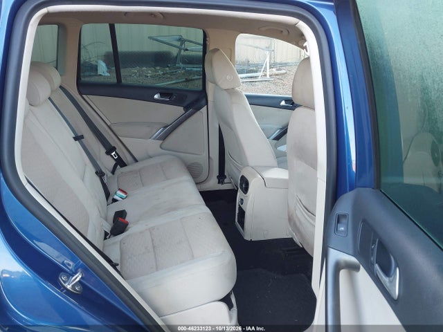 2009 Volkswagen Tiguan S/se/sel მანქანა იყიდება აუქციონზე, vin: WVGAV75NX9W004727, აუქციონის ნომერი: 46233123