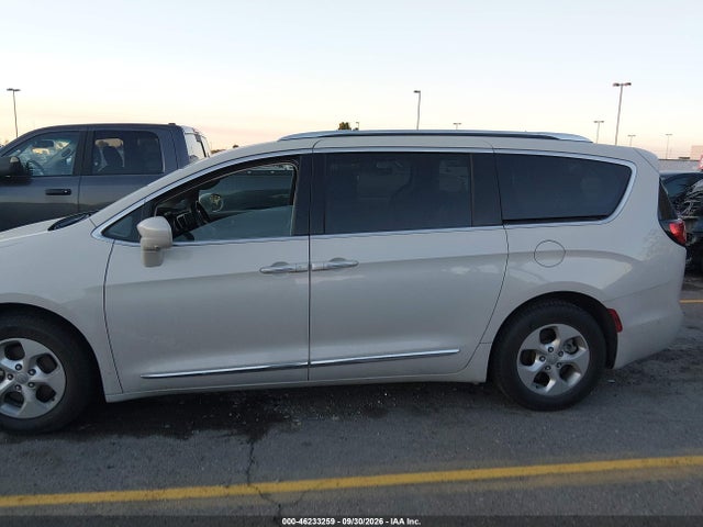 Продаж на аукціоні авто 2017 Chrysler Pacifica Touring-l Plus, vin: 2C4RC1EG9HR777983, номер лоту: 46233259