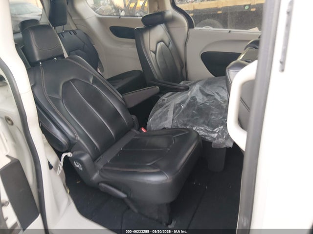 Продаж на аукціоні авто 2017 Chrysler Pacifica Touring-l Plus, vin: 2C4RC1EG9HR777983, номер лоту: 46233259