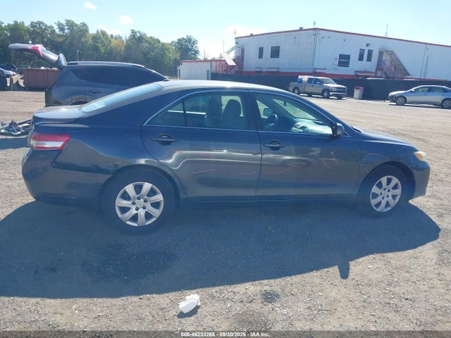 2011 Toyota Camry Le მანქანა იყიდება აუქციონზე, vin: 4T1BF3EK1BU121128, აუქციონის ნომერი: 46233268