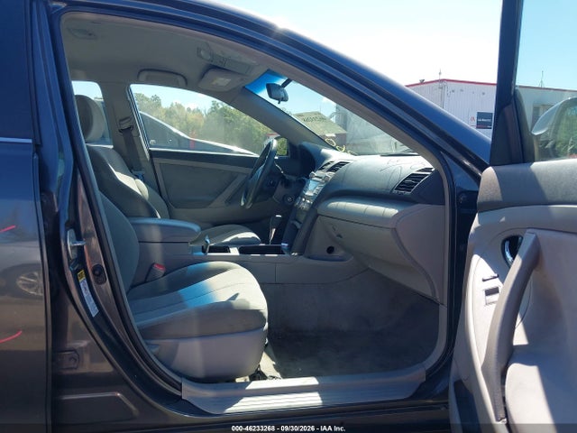 2011 Toyota Camry Le მანქანა იყიდება აუქციონზე, vin: 4T1BF3EK1BU121128, აუქციონის ნომერი: 46233268