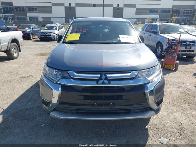 Продаж на аукціоні авто 2018 Mitsubishi Outlander Es, vin: JA4AD2A35JZ052552, номер лоту: 46233335