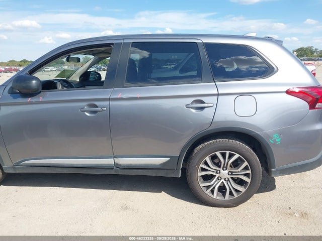 Продаж на аукціоні авто 2018 Mitsubishi Outlander Es, vin: JA4AD2A35JZ052552, номер лоту: 46233335